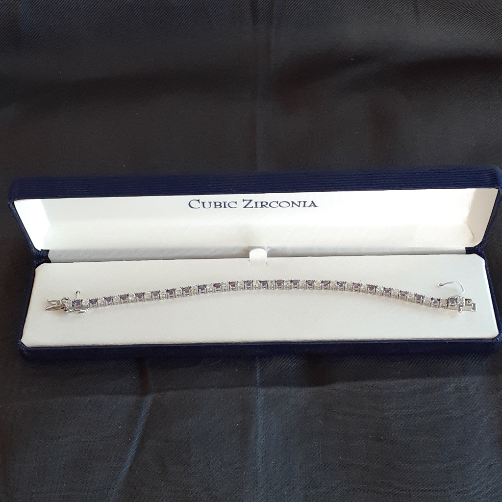 Cubic Zirconia 7 Silver Tone Tennis Bracelet 35$